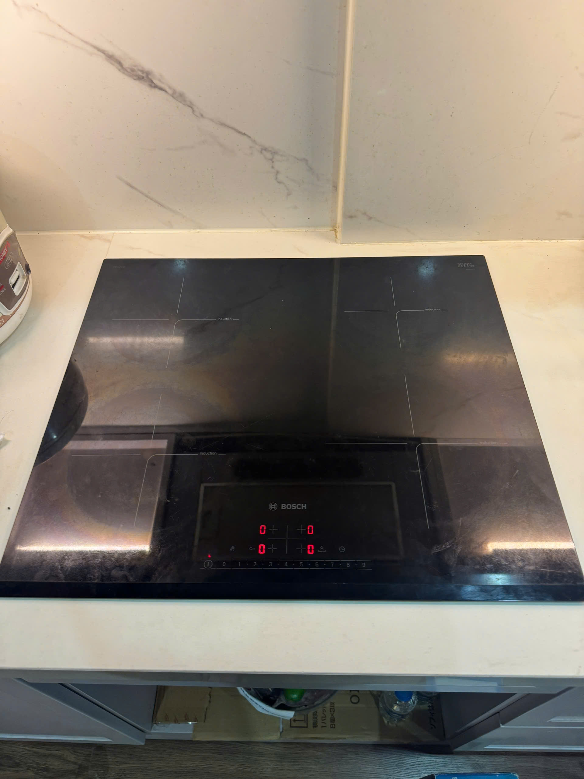 Địa chỉ sửa chữa bếp từ Bosch chuyên nghiệp tại nhà với đội ngũ kỹ thuật viên ưu tú